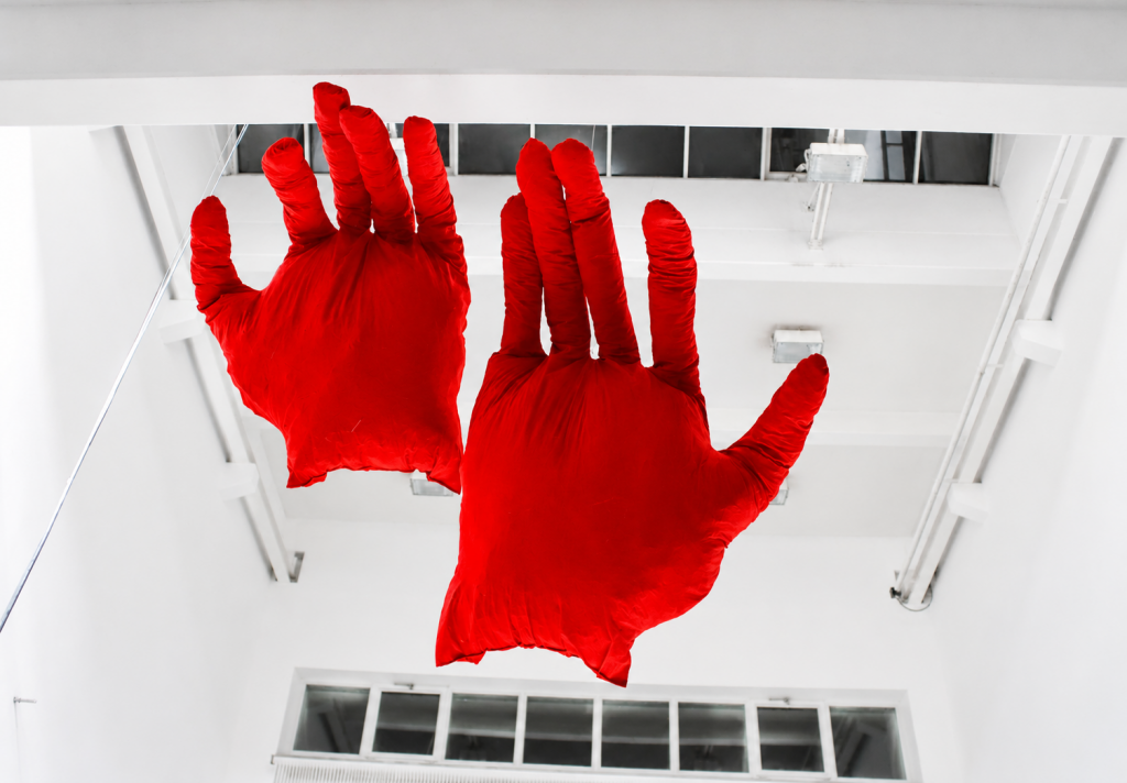 die hände in handschuhen foto 2